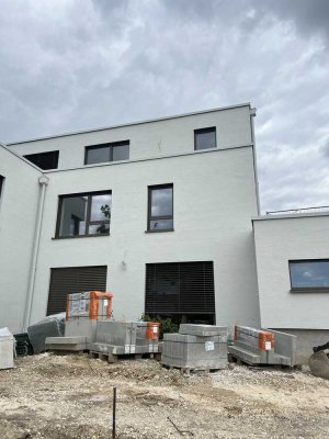 Exklusive Dachterrassenwohnung mit Blick in die Alpen in begehrter Lage