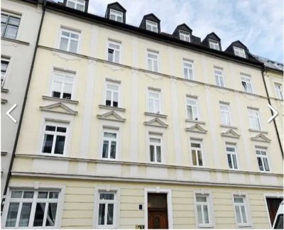 1-Zimmer-Apartment mit Balkon in denkmalgeschütztem Altbau in München Giesing