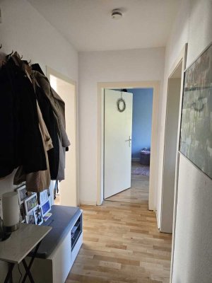 Helle gemütliche 3 ZKB Wohnung mit Balkon