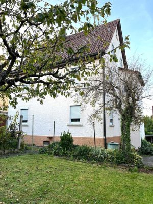 Freistehendes Haus mit großem Garten in Kusterdingen