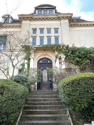 Exklusiver Firmensitz! Art Deco Villa mit luxuriöser Innenausstattung in Wiesbaden Südost