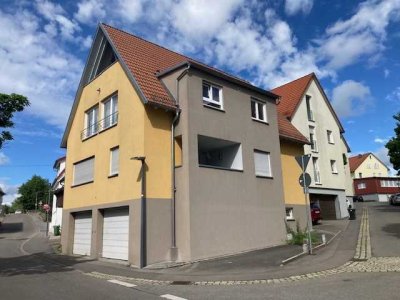 Mitten im Zentrum  
Modernes 2-Familienhaus 
im Herzen von Holzgerlingen