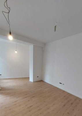 ERSTBEZUG NACH RENOVIERUNG: Helle 1-Zimmer-Wohnung in Top-Lage!