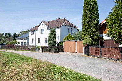 Fantastische Lage! - Familienhaus mit 2 leeren Wohnungen, Ausblick und großem Garten