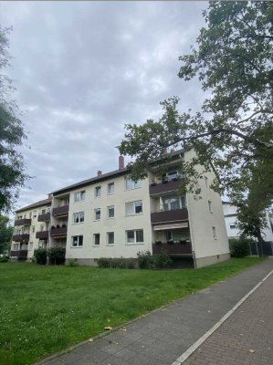 2-Raum-Wohnung mit Balkon und Einbauküche in Bad Dürkheim