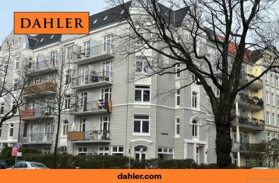 Denkmalschutz mit Neubaukomfort: Vermietete Altbauwohnung mit Charme und Stil im Herz von Eimsbüttel
