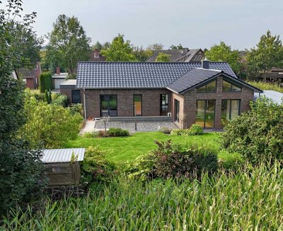 *Einzigartig* Ca. 275 qm Wohn-/Nutzfläche im Modernen Design-Bungalow mit unverbaubaren Weitblicken