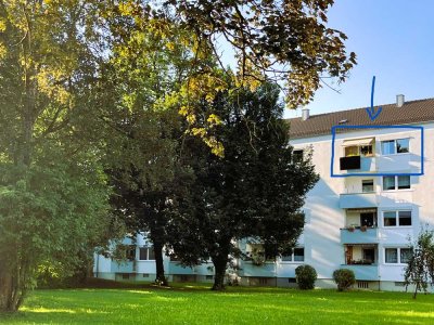 Helle und sonnige 3-Zi-Wohnung, Süd Balkon, großes gemauertes Kellerabteil mit 25qm, vermietet