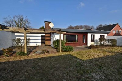 Charmanter, bezugsfreier Bungalow mit Garten in ruhiger Lage