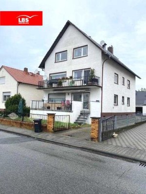 Moderne 4-Zimmer Wohnung mit Terrasse und Garage