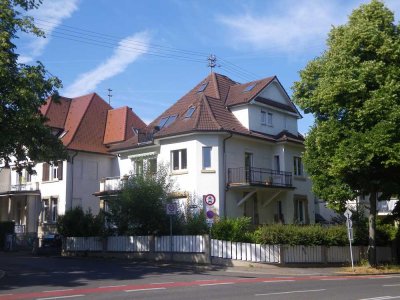 Lichtdurchflutete Jugendstil Wohnung direkt am Salonwald