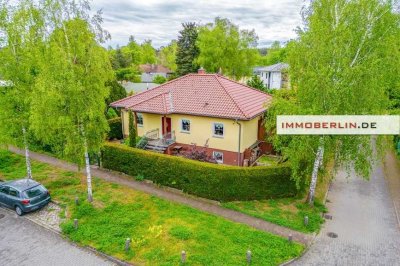 IMMOBERLIN.DE - Exquisites Einfamilienhaus mit Gartenparadies in harmonischer Lage