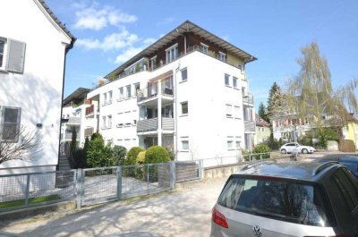 Stilvolle, gepflegte 3-Raum-EG-Wohnung mit Balkon und EBK und TG-Stellplatz in Ravensburg