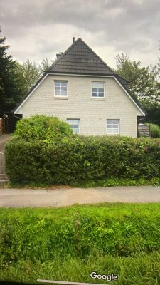 Vermietet / Geräumiges Einfamilienhaus in schöner Lage von Prisdorf mit Garage