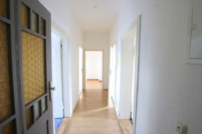 OBERGESCHOSSWOHNUNG + 2 Bäder + EBK