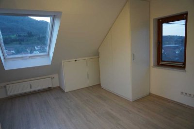 1 Zi-DG-Wohnung in 73272 Neidlingen – ideal für Pendler, Auszubildende (nur an Nichtraucher)