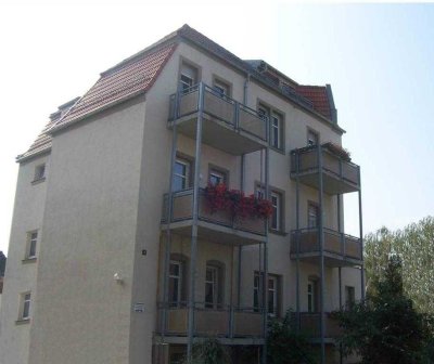 *** Helle, gemütliche 2-Zi.-Wohnung mit Balkon ***