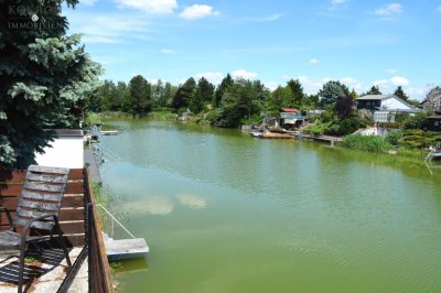 Direkt am See - Charmantes Doppelhaus mit extra Garten!