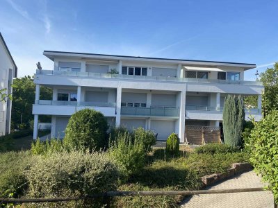 Sonnige Terrassenwohnung mit Gartennutzung