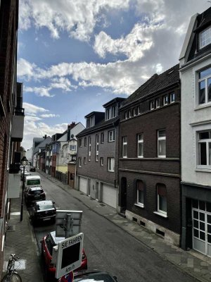 Tolle kleine Single Wohnung mit Balkon