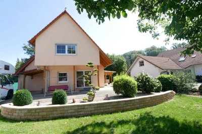 Idyllisches Wohnen am Ketschenbach - Schönes Einfamilienhaus in stadtnaher Lage