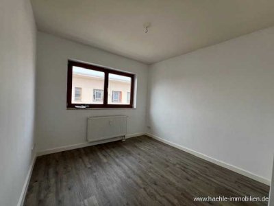 Helles 1  Zimmer Apartment - Uninähe - frei ab sofort!