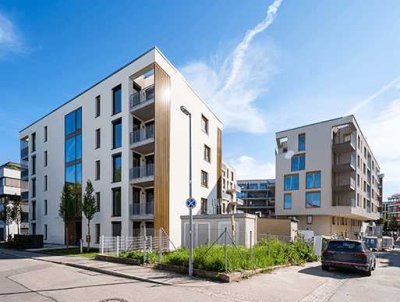 Neubau-Erstbezug - 3-Zimmer Wohnung mit Balkon und EBK