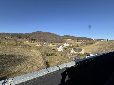 Zwei-Zimmer-Wohnung in Bad Gleichenberg – mit Balkon und Carport....!