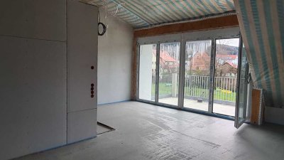 Traumhafte 3,5-Maisonette-Wohnung mit Kinderzimmer und Terrasse mit traumhaften Ausblick