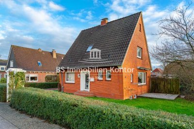 Nähe Greetsiel! Gemütliches, gepflegtes Einfamilienhaus mit freien Blick über Wiesen und Felder!