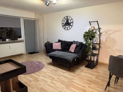 Geschmackvolle, modernisierte 3-Zimmer-Wohnung mit geh. Innenausstattung mit Balkon in Ingolstadt