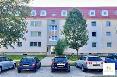 Attraktive DG-Wohnung mit herrlichem Ausblick, alles neu ausgebaut, Erstbezug, Balkon, Stellplatz