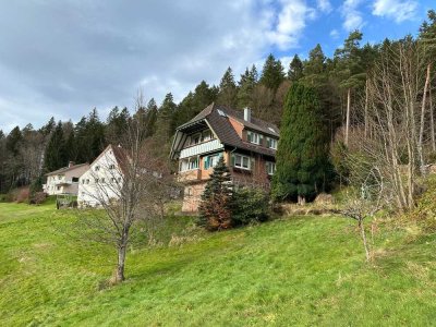 Wohnhaus in idyllischer Südhanglage mit traumhaftem Ausblick am Waldrand