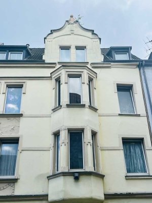 Gepflegter Altbau mit 4 WE & 1 GE ! **TOP Investment**