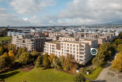 Auf dem Riedberg: 4-Zimmer-Wohnung mit großzügiger Dachterrasse und Loggia