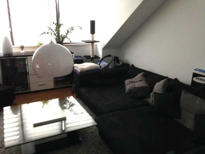 Schöne 2-Zimmer-Wohnung in einem gepflegten Mehrfamilienhaus in Ratingen