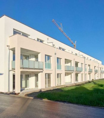 Waghäusel-Kirrlach: helle Eckwohnung mit großzügiger Dachterrasse