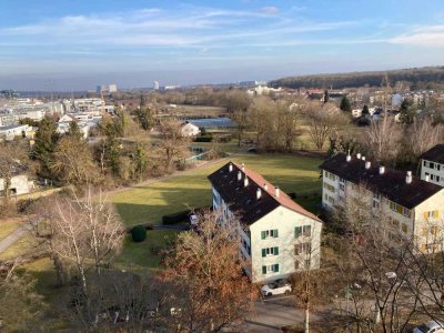 Großzügige, sehr helle 3-Zi.-Hochhaus-Whg. mit 79 qm Wfl. Balkon/Stgt.-Vaihingen-Rohr