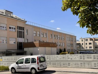 Modernes Wohnen in Wiener Neustadt - Vollsanierte Wohnung mit Einbauküche, Fußbodenheizung &amp; Stellplatz