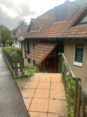 Helle, freundliche Wohnung mit Balkon, Keller und Garagenstellplatz