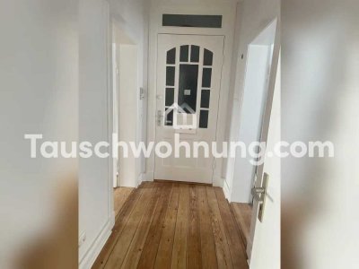 Tauschwohnung: 2,5 Zimmer Altbauwohnung mit Loggia