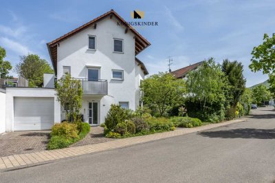 Sehr attraktives Einfamilienhaus mit Einliegerwohnung in Toplage mit Fernblick