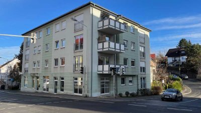 große 2-Zi.-Whg. mit Süd-Balkon