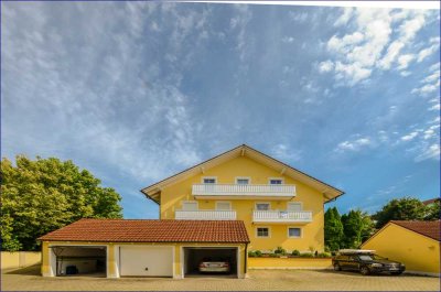 Charmante und großzügige Erdgeschoss-Wohnung
mit großer Terrasse und Gartenanteil
Aidenbach - Krei