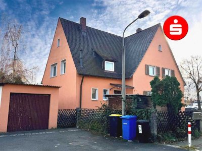 Freies Zweifamilienhaus mit Garage in Gaismannshof