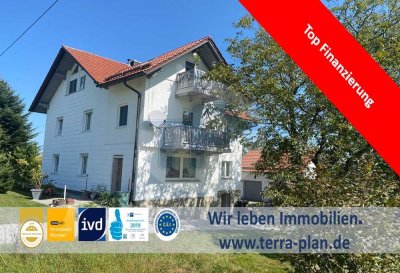 RESERVIERT!
GEPFLEGTES 3-FAMILIENHAUS 
MIT HERRLICHER AUSSICHT