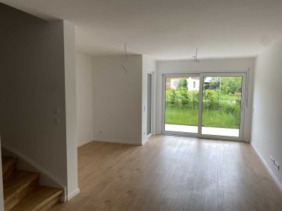 Erstbezug Neubau Einfamilienwohnhaus in Reihenhaus in Miesbach verfügbar!!!