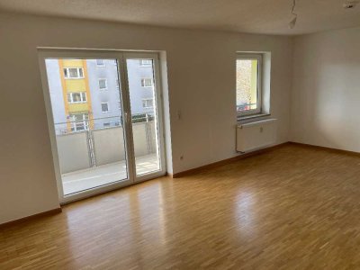 Das ist deine Wohnung! Komm rein und fühl dich wohl! Nur mit Wohnberechtigungsschein!*