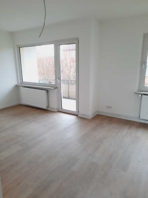 Erstbezug nach Sanierung: Moderne 3-Zimmer-Wohnung mit Balkon in Leiferde