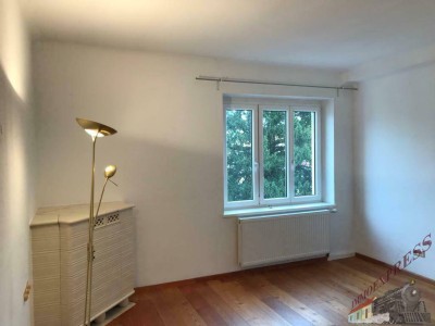 1130 Wien, Hermesstraße, wunderbare, zentrale, 2 Zimmer, großer Balkon, Gartenbenützung!